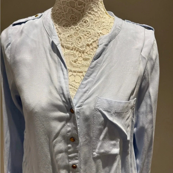 Light Blue Women's Button-Up Top - Picture 2 of 5